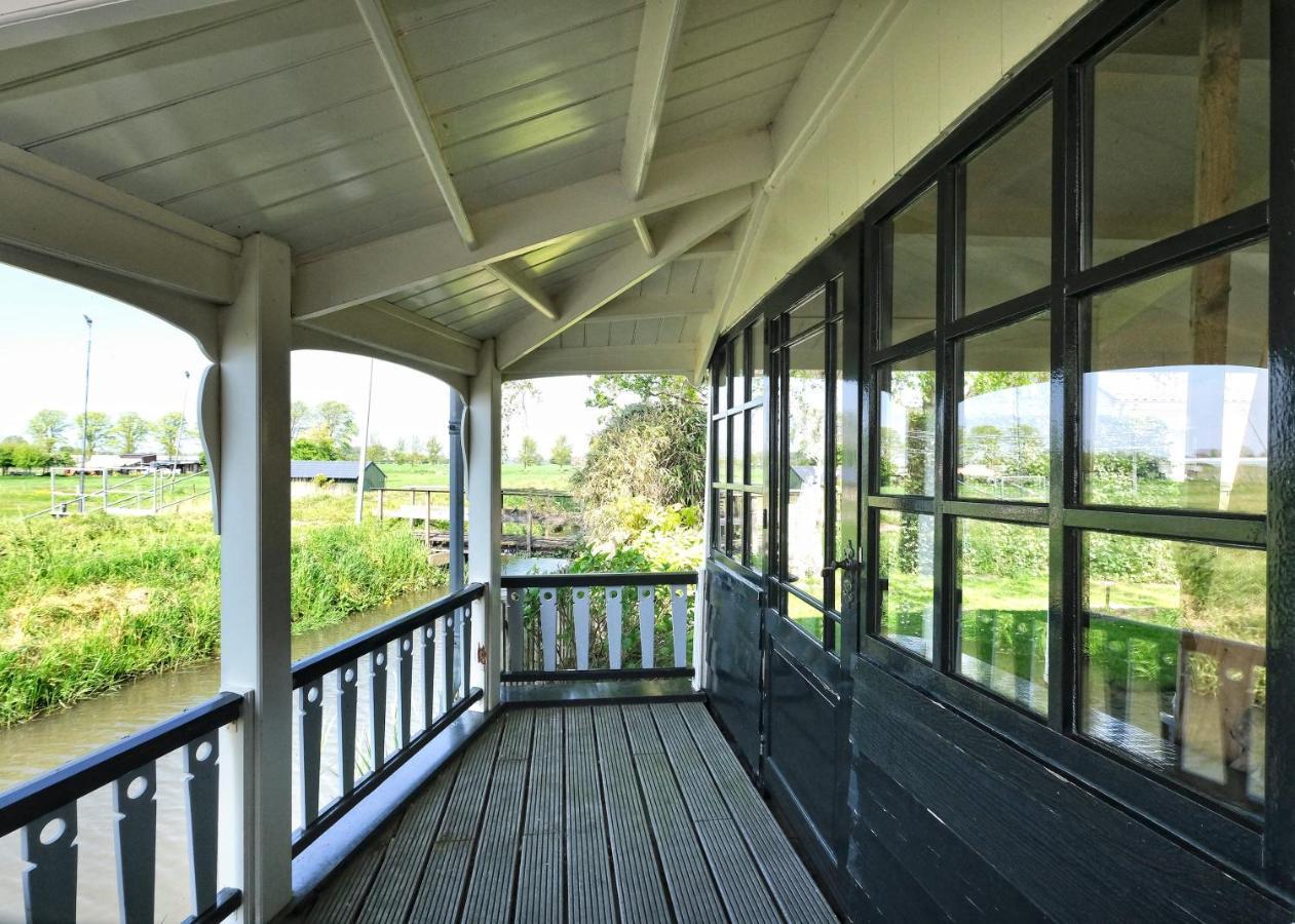 Idyllisch En Knus Huisje Met Prachtige Veranda. Oterleek Bagian luar foto
